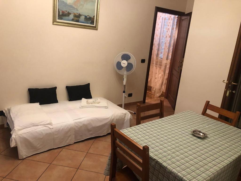 Rea Villa Coltodino Quarto foto
